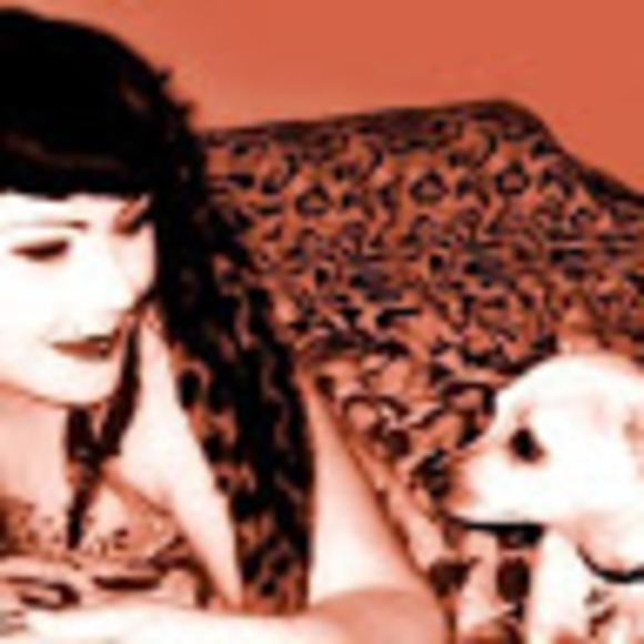 Meet your Posher, Lily - Picture 1 of 1